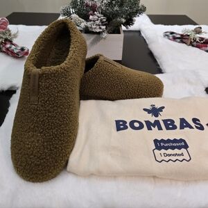 Bombas Tan Fleece Slippers